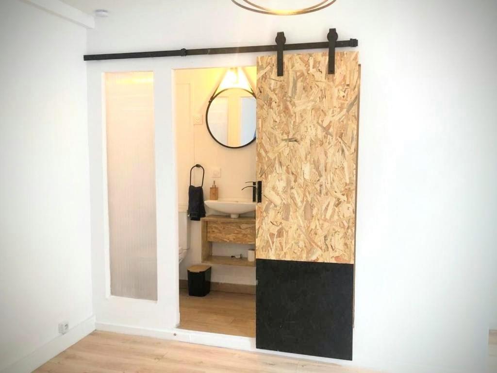 Une Maison Design Dans Le Centre Ville Foix Exterior photo